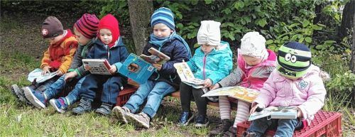 „Lesen macht Spaß“ – die Initiatoren des Projekts „Lese-Glück“ wollen Kinder im Vorschul- und im Grundschulalter auf Bücher neugierig machen. Im Herbst will das Familienzentrum die ersten Aktionen starten.Foto  re