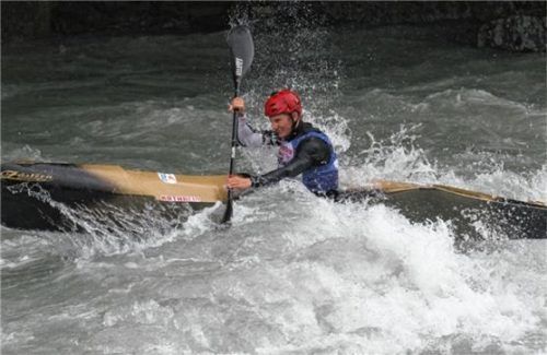Nico Paufler vom KK Rosenheim platzierte sich bei der deutschen Meisterschaft im Wildwasserkajak auf Rang zwei der Klassen U23 und qualifizierte sich für die U23-Weltmeisterschaft.