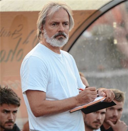 Rosenheims neuer Trainer Harry Mandl konnte zuletzt den ersten Sieg seiner Mannschaft notieren.Foto Ruprecht