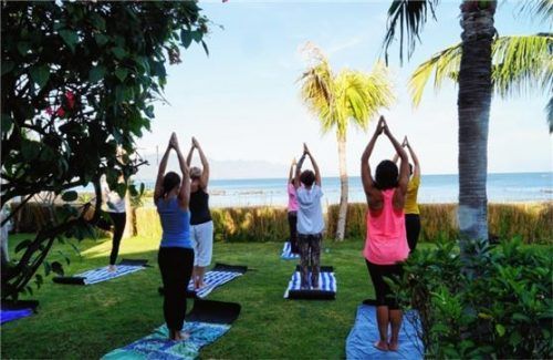 Wer Tiefenentspannung sucht, entscheidet sich für eineYoga-Reise.
