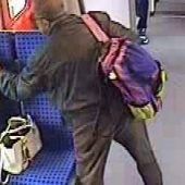 Fahndung: Mann würgt Frau in S-Bahn