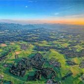Aus der Vogelperspektive präsentiert sich die Region in ihrer ganzen Pracht