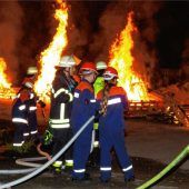 Berufsfeuerwehrtag: Waldkraiburger Jugendfeuerwehren beeindrucken mit Teamgeist und Zusammenhalt