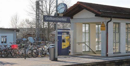 Der Bahnhof in Großkarolinenfeld: Wird die Gemeinde zum Verknüpfungspunkt des Brenner-Nordzulaufs?Foto Heinz