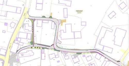 Der Verlauf der teilweise neu trassierten Innstraße, beginnend von der Ortsdurchgangsstraße (links) bis zum Bahnübergang. Bei dieser Gelegenheit wird der Kirchweg, bisher als öffentliche Straße genutzt, zum Geh- und Radweg zurückgebaut. Sollinger