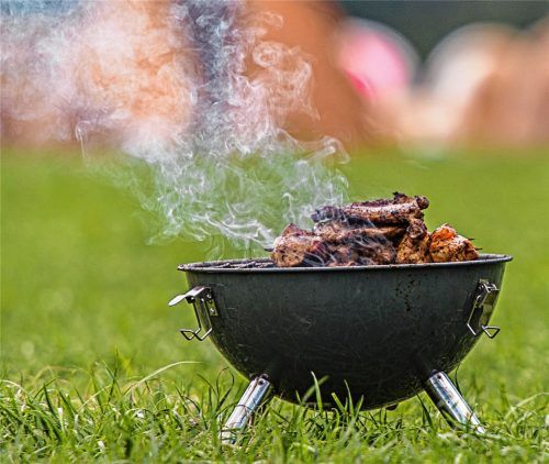 Die deutschlandweite Diskussion über Mehrwertsteuer-Sätze bei Fleisch erhitzt auch in der Region die Gemüter. Foto Dpa