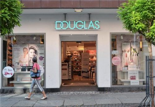 Die Douglas-Filiale in der Rosenheimer Innenstadt gibt es seit Januar 2000. Foto Bulin
