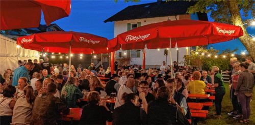 Durchaus eine feste Größe im Veranstaltungskalender der Stadt ist das Siedlerfest. Mehr als 700 Gäste fanden sich am Freitag und Samstag ein, die beileibe nicht nur aus der Siedlung selbst kamen. Fotos Thomae