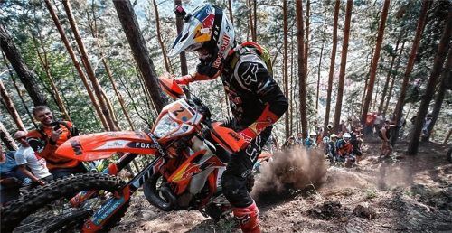 Manuel Lettenbichler hatte Motorrad und Gelände von allen Fahrern am besten im Griff. Fotos FUTUE7MEDIA