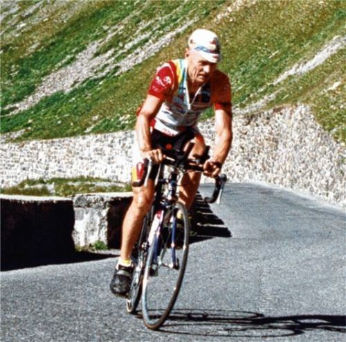 Nach der Laufkarriere folgte die Rennradkarriere: Klier bei einem der Alpenklassiker, an denen er teilnahm.