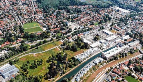 Rasant entwickelt hat sich Kolbermoor in den vergangenen Jahrzehnten. Aber alles hat seinen Preis. Wohnungen sind knapp, wie die Geschichte einer Vermieterin eindrucksvoll zeigt. Foto Schellmoser/Archiv