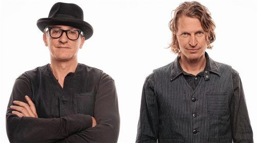 Zwei Männer, ein Traum: Guido Fuchs (links) und Günter Wimmer von der Guten A-Band hoffen, dass ihr Lied „Rosenheim“ der neue Hit auf dem Rosenheimer Herbstfest wird. Fotos re