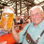 Ein Radler fürden Dauerradler