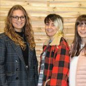 Bei Jettenbacher Bürgerversammlung: Einserschülerinnen geehrt