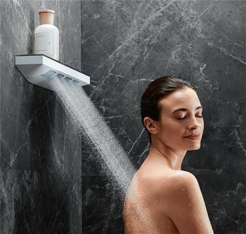 Allumfassender Duschkomfort dank einer vielseitigen Schulterbrause, mit der Gesicht und Haare trocken bleiben.Foto Hansgrohe SE/akz-o
