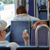 Faustschlag gegen den Kopf