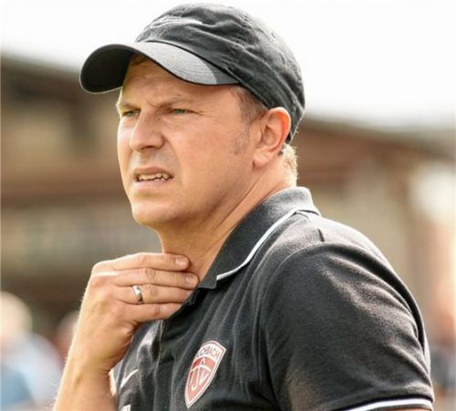 Buchbachs Trainer Markus Raupach hat bislang für fast jeden Gegner das richtige System gefunden.Foto Buchholz