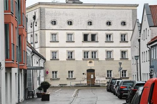 Das oberste Stockwerk der Asylbewerber-Unterkunft in der Spitalgasse musste geräumt werden. Foto  Bauer