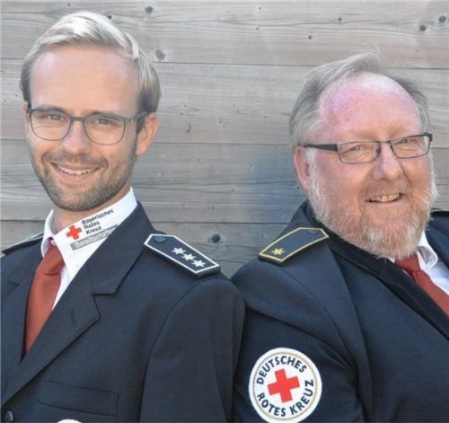 Die Chefs des Bayerischen Roten Kreuzes in Kolbermoor: Bereitschaftsleiter Rudi Scheibenzuber (rechts) und Vize-Bereitschaftsleiter Felix Daum.Foto Rose