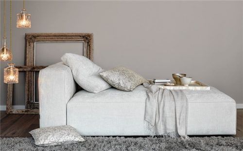 Dieser Graubraunton ist eine klassische Farbe, die zum Relaxen einlädt. Foto epr/Alpina