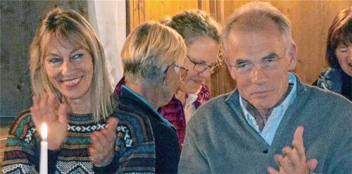 Dr. Ulrich Hildebrandt, der Organisator des zehnten Kardiotrekkings, mit seiner Frau Doris im Hotel zur Post in Sachrang. Bis dahin führte die erste Etappe des Kardiotrekkings.Foto Rehberg