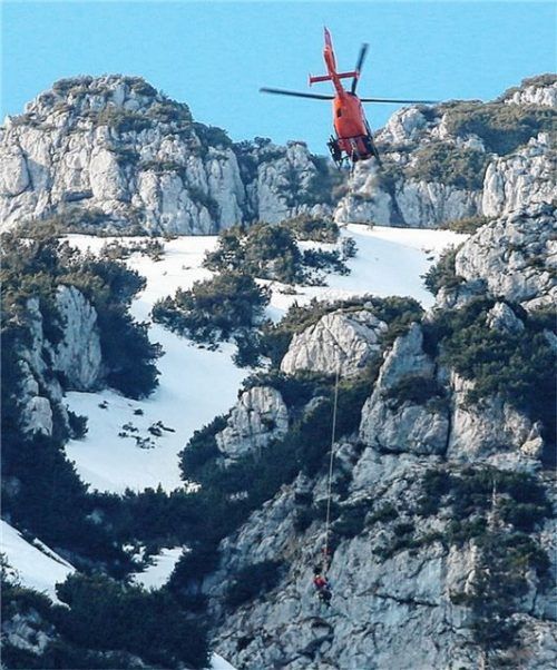 Einsatz der Bergwacht am Hochstaufen.Foto dpa
