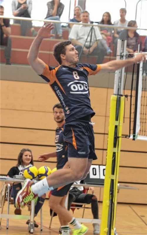 Flo Gschwendtners Formkurve (im Angriff) zeigt steil nach oben. Auch Fabian Liemer (im Hintergrund) hat sich schon in der vergangenen Saison als Bereicherung des Teams herausgestellt.Foto Enzinger