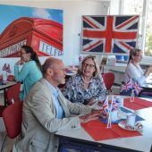 Begegnung, Kreativität, Entwicklung