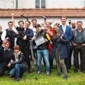 Kamera läuft – und die Statistin patzt