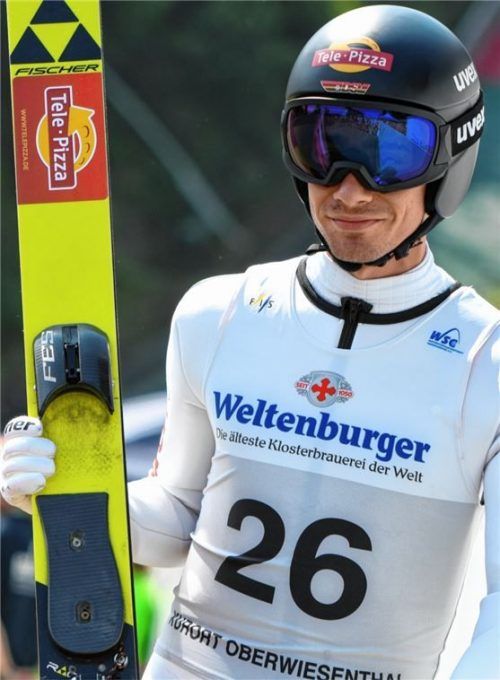 Jakob Lange gut gelaunt nach einem erfreulichen Comeback beim FIS Sommer Grand Prix. Foto  Schäfer