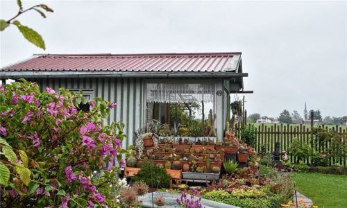 Lauben sollen Lauben bleiben, zwar durchaus gemütlich eingerichtet, aber nicht als Wohnhaus zu nutzen. so will es die Gemeinde Stephanskirchen für die Laubenkolonie in der Westerndorfer Filzen. Foto Schlecker
