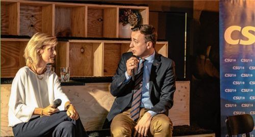 Sie fragte, er antwortete: die CSU-Bundestagsabgeordnete Daniela Ludwig und CDU-Generalsekretär Paul Ziemiak.Foto Thomae