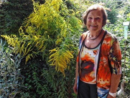Sie ist eine Powerfrau: Elvira Schreiner engagiert sich ehrenamtlich in vielen Bereichen. Entspannung findet sie in ihrem Garten. Foto  Meier