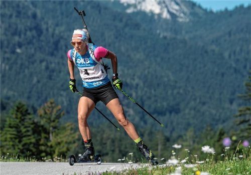 Sie möchte das beeindruckende Weltcup-Flair wieder erleben: Karolin Horchler will sich daher bei der DM für das Biathlon-Weltcupteam qualifizieren. Foto Wukits