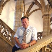 Vermissen Sie das Rathaus, Herr Schmid?