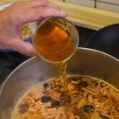 Das kulinarische Erbe der DDR: Soljanka und Kalte Schnauze