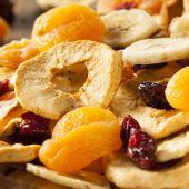 Bei der Ernte an Weihnachten denken