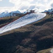 Grün-weißes Skivergnügen