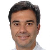 Graue Haare: Hinweis auf ein Herzleiden?