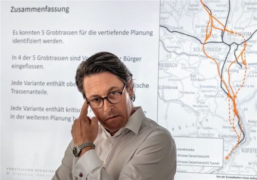 Bundesverkehrsminister Andreas Scheuer argumentiert mit der Szenarienstudie für eine Neubaustrecke. Die Staatsregierung teilt diese Sichtweise nicht.Foto dpa