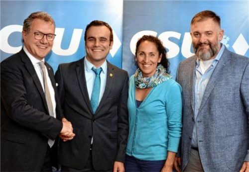 CSU-Kreisvorsitzender Klaus Stöttner, Bürgermeisterkandidat Alois Loferer, Christine Domek-Rußwurm, Johann Webersberger (von links). Foto re