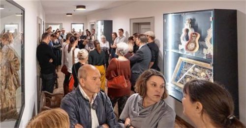 Das Sakrale Schaudepot im Bischof-Bernhard-Haus wurde mit einer Auszeichnung beim Deutschen Innenarchitekturpreis bedacht.Foto  re