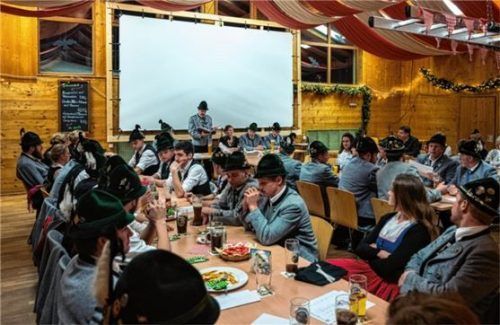 Der Mehrzweckraum bei der Sportgaststätte „Badwirt“ in Roßholzen wird vom Trachtenverein für seine Veranstaltungen genutzt. Foto Nitzsche