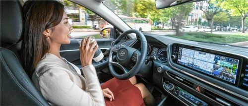 Die neue Geschwindigkeitsregelung lernt vom Fahrverhalten des Fahrers.Foto ampnet/Hyndai