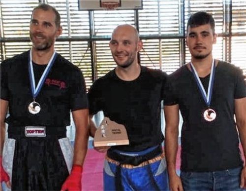 Florian Kaffl (Mitte) siegte in allen Bewerben.