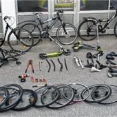 Illegale Radlwerkstatt: Polizei schnappt Profidieb