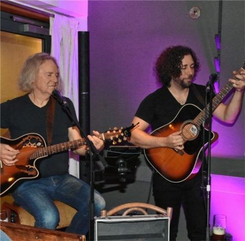 Im „Essbar“: „Apollon‘s Smilie“ setzt auf eigene Kompositionen. Die Musiker kommen aus Freising.