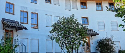 Leerstand bei den Zweitwohnungen in Kiefersfelden, die nur sporadisch von den auswärtigen Besitzern genutzt werden.Foto  Hoffmann