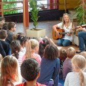 Brunnenwichtel zieht alle in den Bann