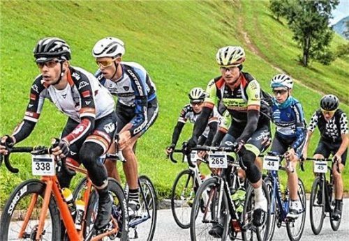 Michael Spögler und Daniel Debertin in der Führungsgruppe beim Kufsteiner Radmarathon.
